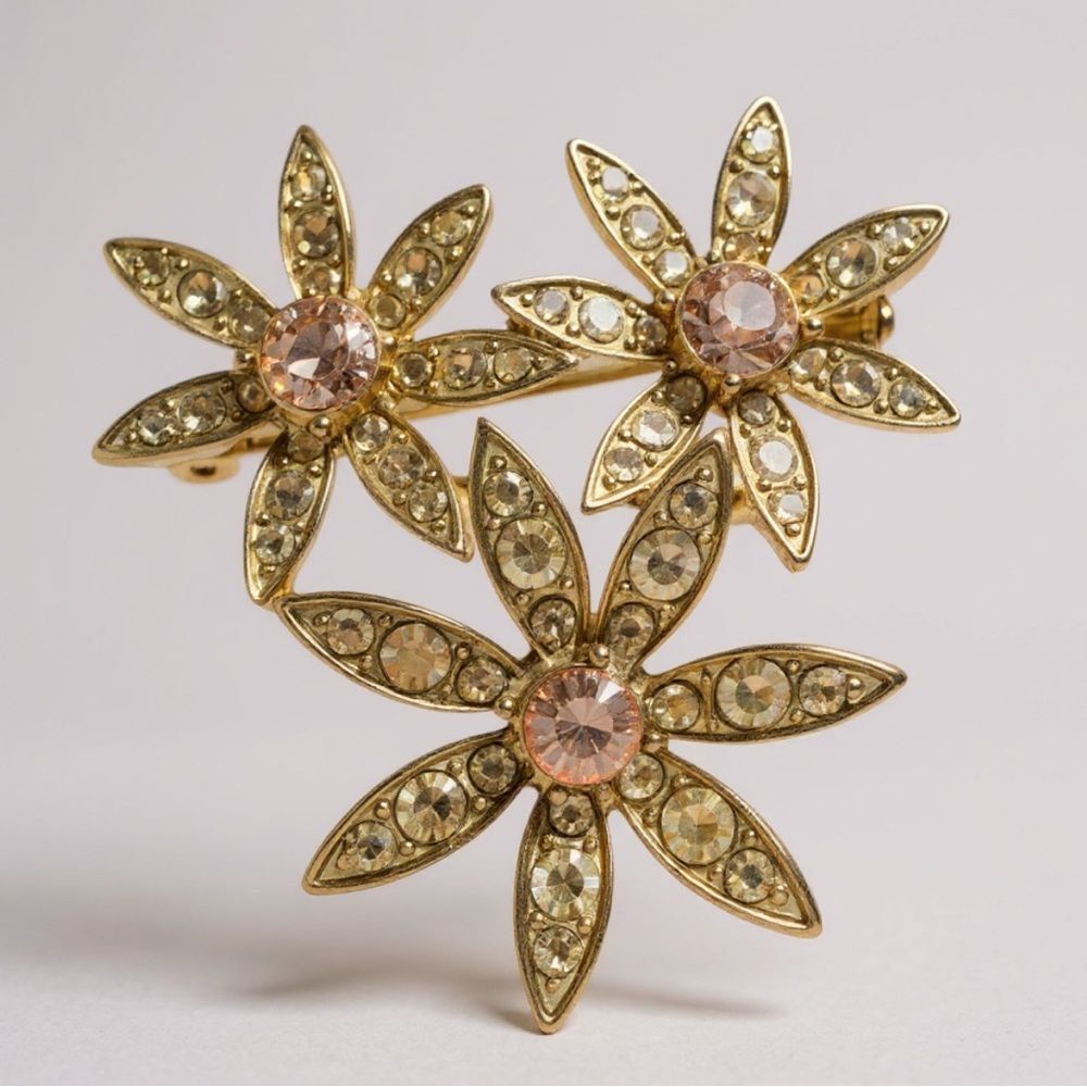 Vintage MONET Triple Daisy Flower Rhinestone Brooch Gold Tone Signed Pin